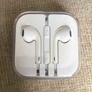 iPhone 7 ear buds